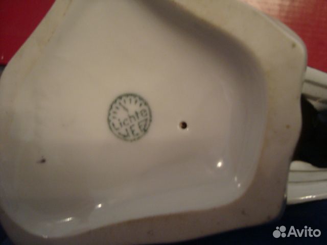 Статуэтка фарфоровая сорока Германия Статуэтка фарфоровая сорока Германия