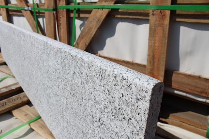 Гранитные ступени