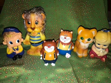 Резиновые игрушки СССР много