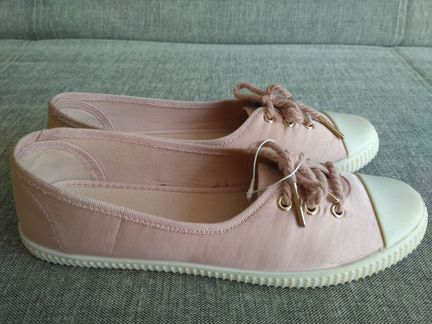 Новые кеды Stradivarius