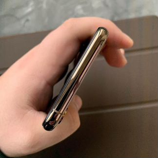 iPhone Xs золотой 64gb полный комплект