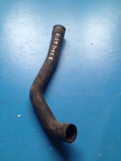 Патрубок радиатора на BMW E39 M52