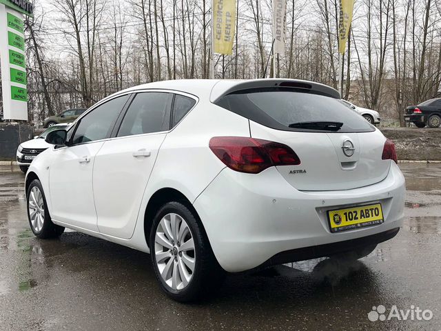 Opel Astra 1.6 МТ, 2011, 165 000 км