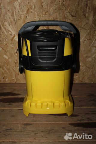 Строительный пылесос Karcher WD6, WD5