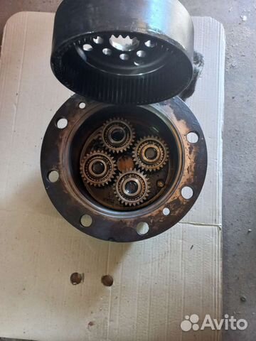 Бортовой редуктор маниту