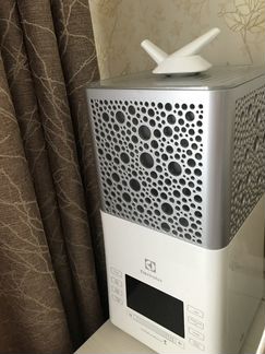 Увлажнитель Electrolux EHU-3815D