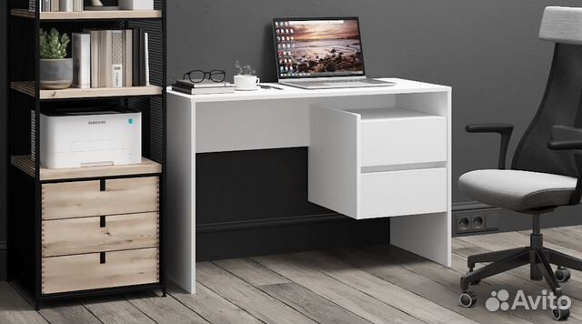 Письменный стол