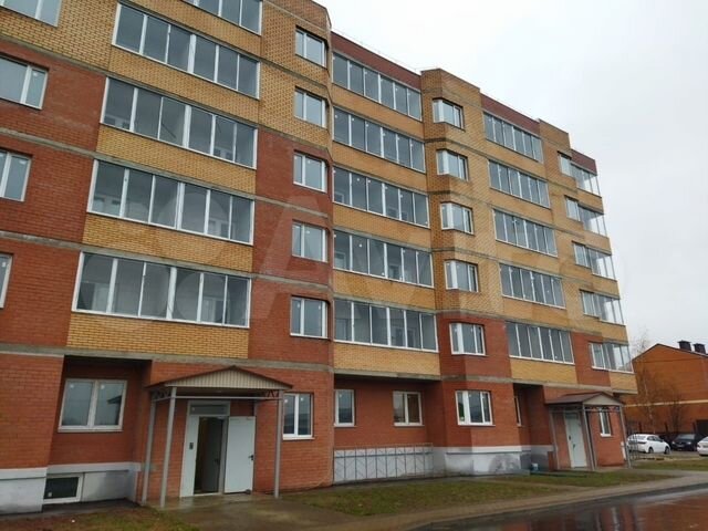 2-к. квартира, 65 м², 3/6 эт.