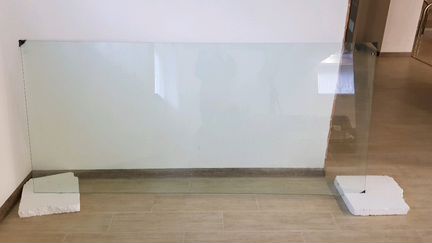 Дверь стеклянная