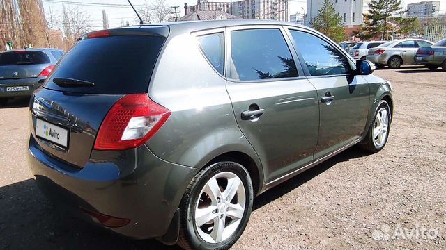 Kia Ceed 1.6 AT, 2011, 195 000 км