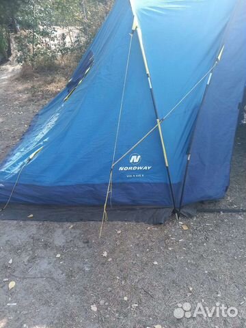 Палатка туристическая 4 местная бу