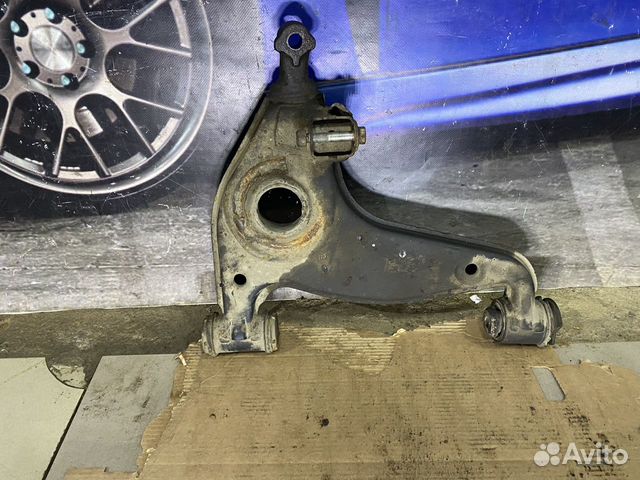 Поперечный рычаг правый Mercedes W140 S500