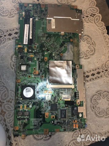 Сломанный ноутюук acer Aspire 5010 на запчасти