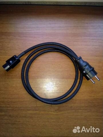 Сетевой (силовой) кабель