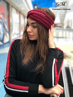 Повязка на голову вязаная