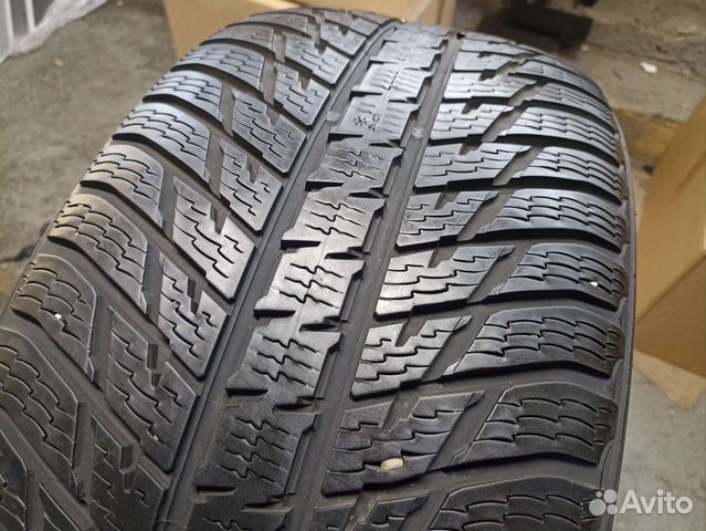 Nokian Tyres Hakkapeliitta NRW 275/40 R21
