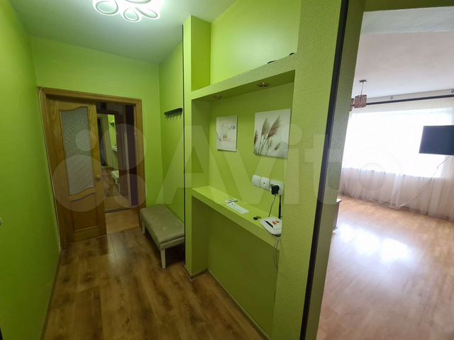 2-к. квартира, 50 м², 4/9 эт.