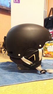 Горнолыжный шлем