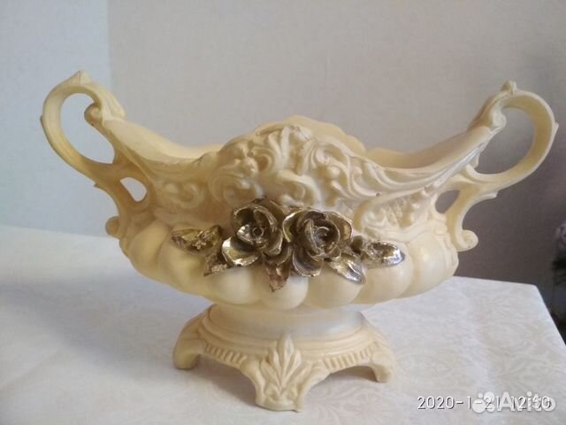 Ваза-ладья из полистоуна