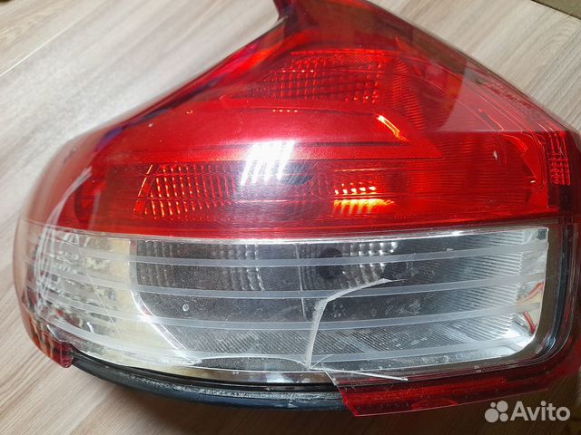 Задний левый фонарь лада х рей