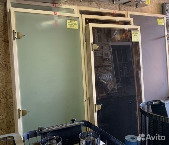 Дверь стеклянная для бань и саун