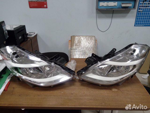Фары Renault clio 09-11