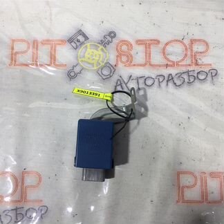 Блок управления дверьми Toyota Windom (MCV20) 199