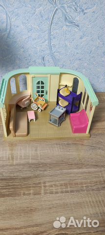 Кукольный домик с мебелью