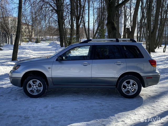 Mitsubishi Outlander 2.4 AT, 2004, 220 000 км