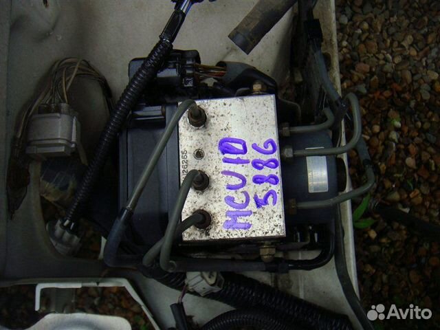 Блок abs Toyota Harrier MCU10 2000