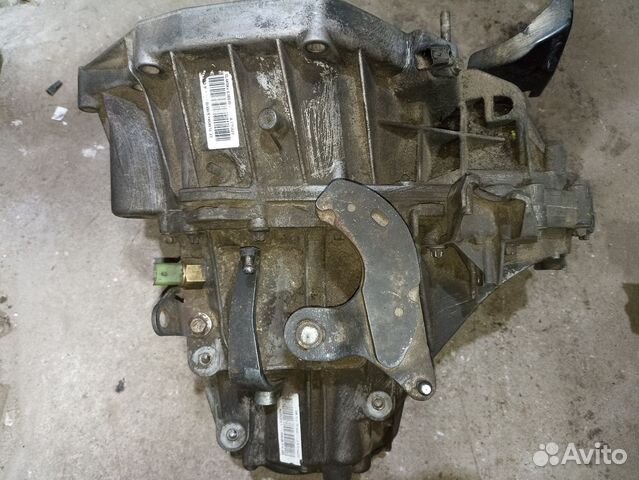 МКПП (механическая коробка переключения передач) R