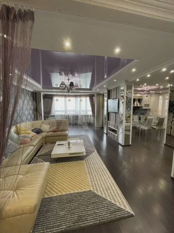 4-к. квартира, 160 м², 14/18 эт.