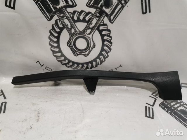 Накладка порога (внутренняя) задняя левая Volkswa