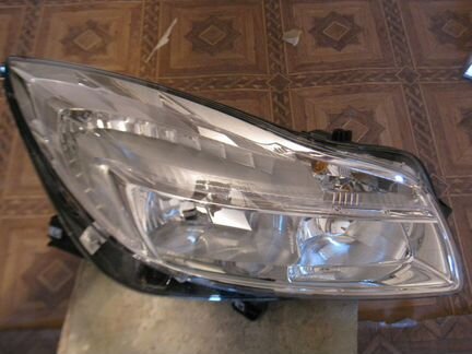 Фара правая Opel Insignia