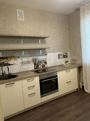2-к. квартира, 50 м², 9/9 эт.