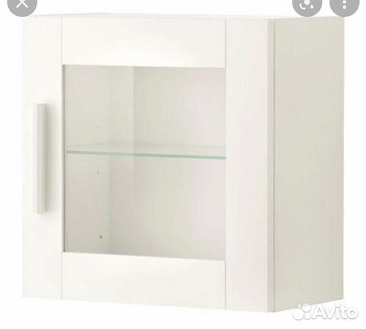 Навесной шкаф со стеклянной дверью