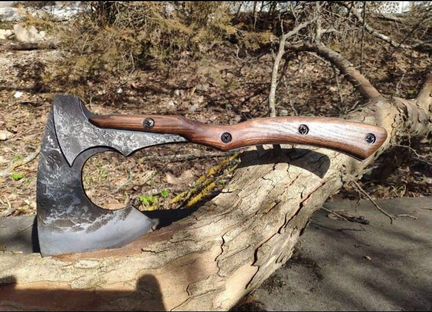 Топор кованый