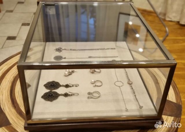 Коробка для хранения украшений