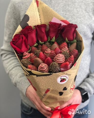 Клубника в шоколаде букеты