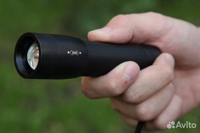 Тактический фонарь 