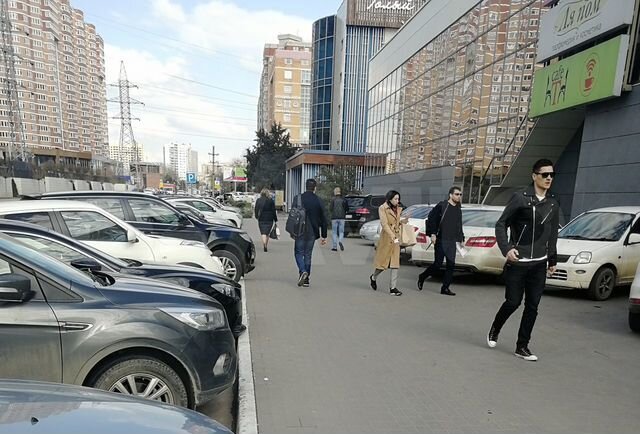 Торговое помещение 83 м²