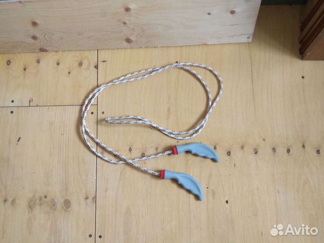 Скакалка плетёная