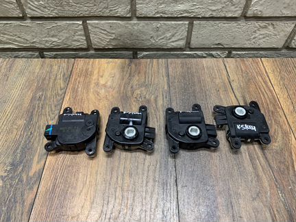 Kia Sorento III Prime Моторчик заслонки отопителя