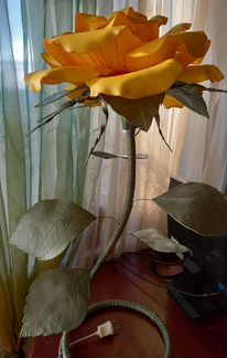 Светильник-ночник, ростовые цветы