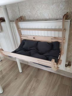 Лежанка подвесная на батарею для кошек