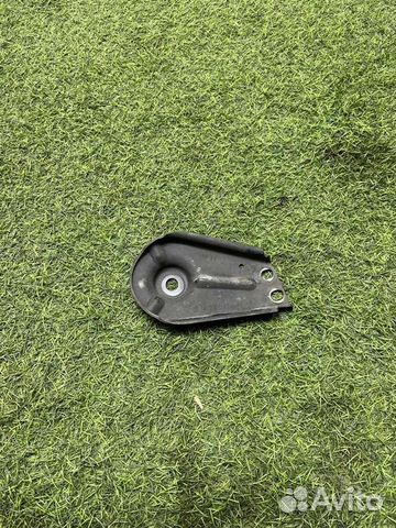 Кронштейн задней балки левый Mercedes S W221 5.5