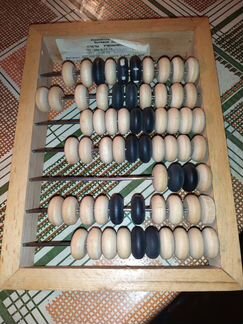 Счеты и подставки для книг СССР ученические