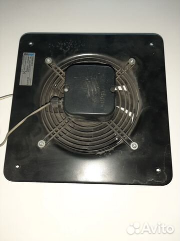 Осевой вентилятор ebmpapst W2E200-DI38-05