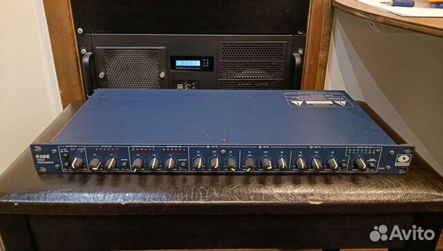 Symetrix 528e Предусилитель компрессор эквалайзер