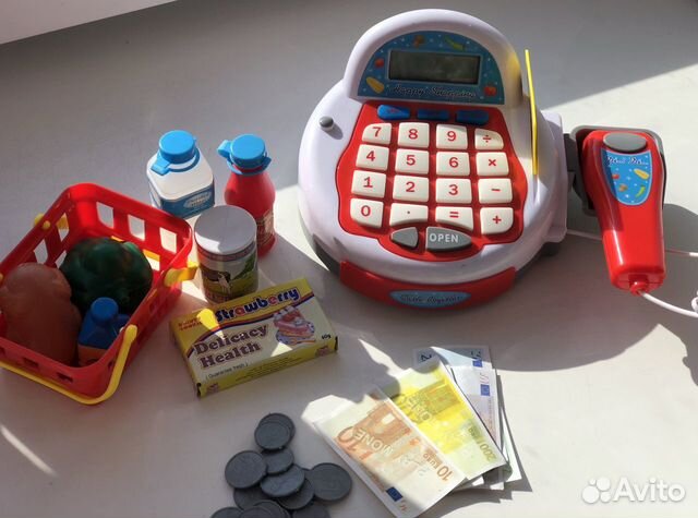 Игрушечная касса